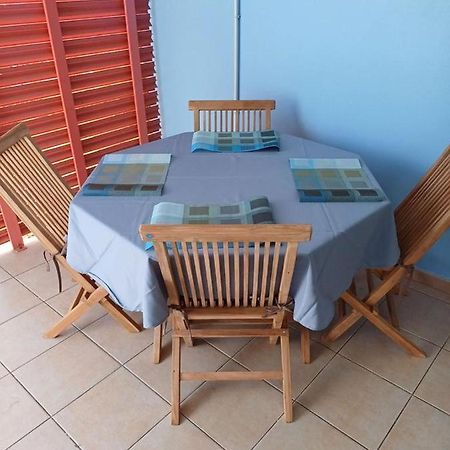 Appartement F2 Avec Piscine Сент-Андре Екстер'єр фото